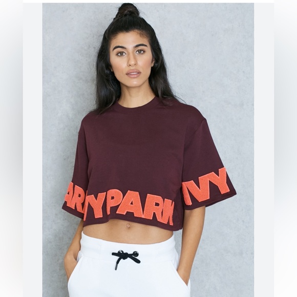 IVY PARK Chenille Logo Boxy Crop Tee - Picture 1 of 15